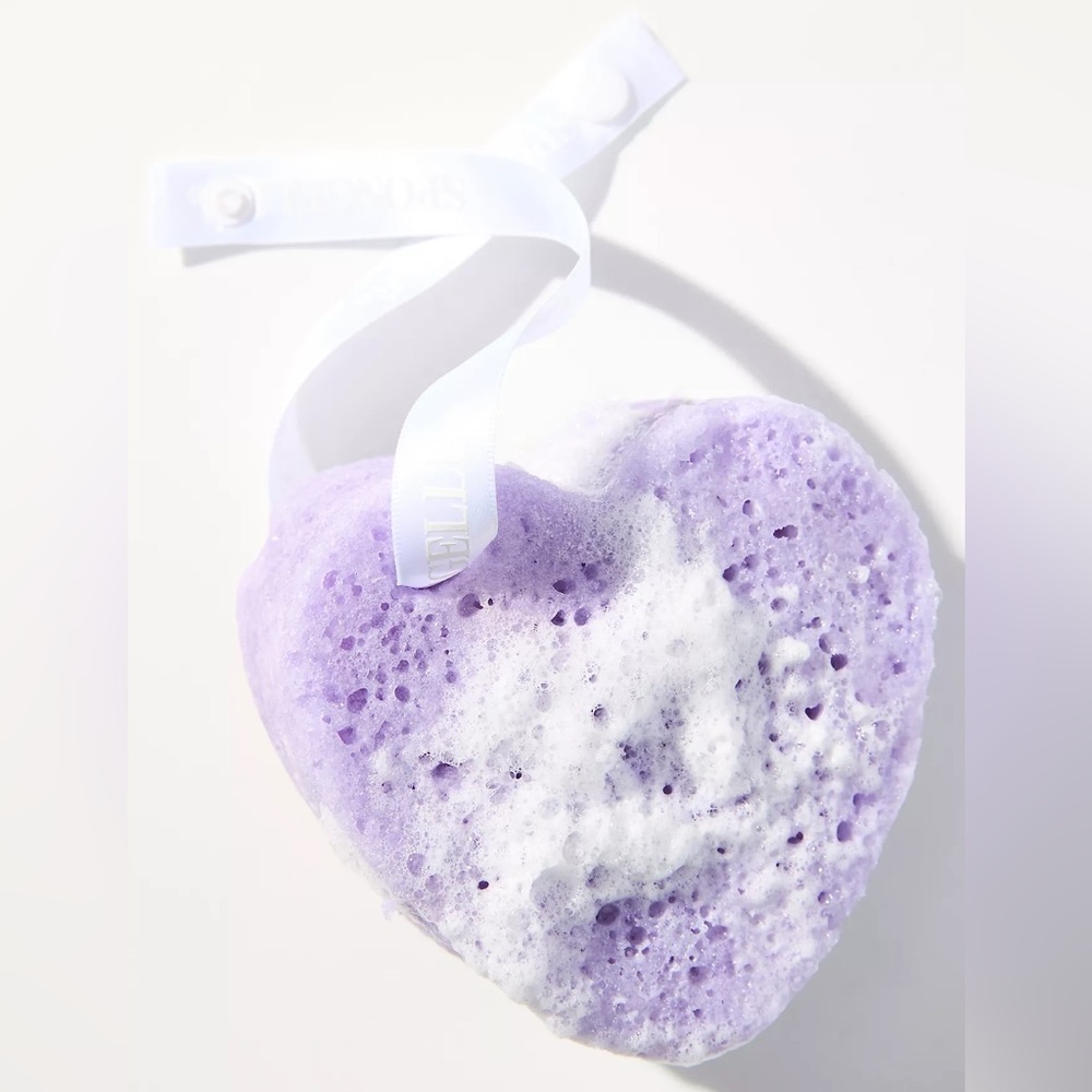 Spongellé Heart Body Wash Infused Buffer - Beloved Lily